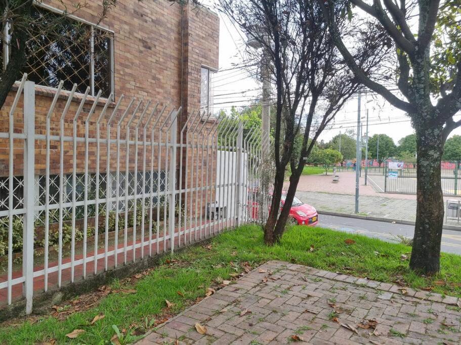 Apartamento Edificio Los Delfines Bogotá Exterior foto